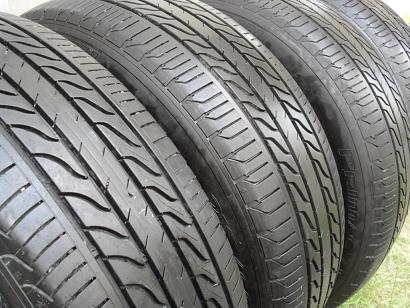 ขายยาง MICHELIN PRIMACY LC 215/60/16 ปี10 2เส้น ปี11 2เส้น(1ชุด) ราคา 3,000 ดูของแถวปากเกร็ด สนใจติดต่อ 090-676-4651 เบียร์