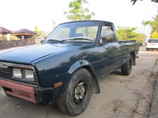 Mitsubishi L200 เฉินหลงเบนซิน 4ขอ ปี 1979 Mitsubishi L200 เฉินหลงเบนซิน 4ขอ ปี 1979