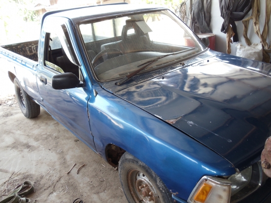 ขายด่วนรถกระบะ  toyota Mighty xเครืองดี คัชซีสวย โทร 088-4727624