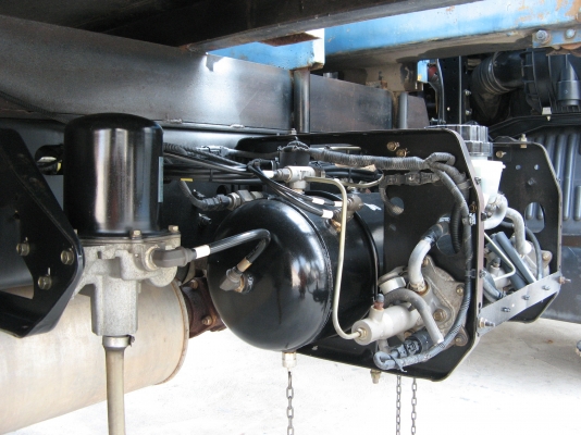 ขาย 6 ล้อฮีโน่ เมก้าเครน Super Z 3 ตันท้อง V 175 แรง ยาว 5.80 ม. ปี 2005 สภาพสวยจัดกว่า 90\% เครื่องแน่น คัสซีสวยกิ๊ป รถใช้น้อย วิ่ง 8X,XXX โล พร้อมใช้ สนใจชมรถก่อนได้ครับ