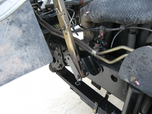 ขาย 6 ล้อฮีโน่ เมก้าเครน Super Z 3 ตันท้อง V 175 แรง ยาว 5.80 ม. ปี 2005 สภาพสวยจัดกว่า 90\% เครื่องแน่น คัสซีสวยกิ๊ป รถใช้น้อย วิ่ง 8X,XXX โล พร้อมใช้ สนใจชมรถก่อนได้ครับ