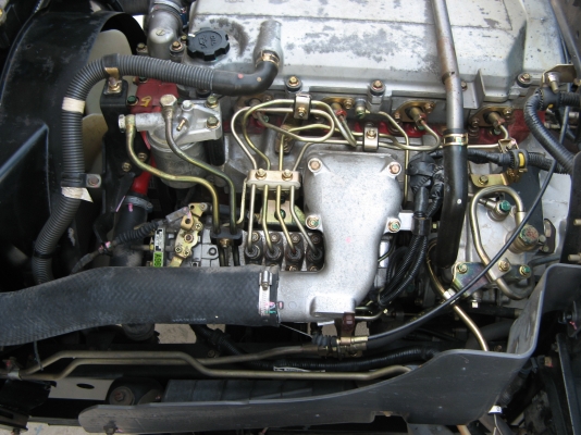 ขาย 6 ล้อฮีโน่ เมก้าเครน Super Z 3 ตันท้อง V 175 แรง ยาว 5.80 ม. ปี 2005 สภาพสวยจัดกว่า 90\% เครื่องแน่น คัสซีสวยกิ๊ป รถใช้น้อย วิ่ง 8X,XXX โล พร้อมใช้ สนใจชมรถก่อนได้ครับ