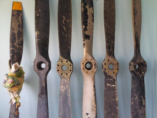 ขายใบพัดเครื่องบิน Bird Dog และ เครื่องยนต์ ของแท้