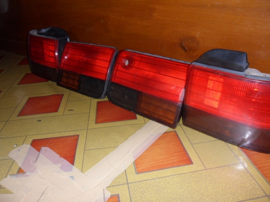 ไฟท้ายสั้น ตาเพรช 1ชุด 1200 บาท