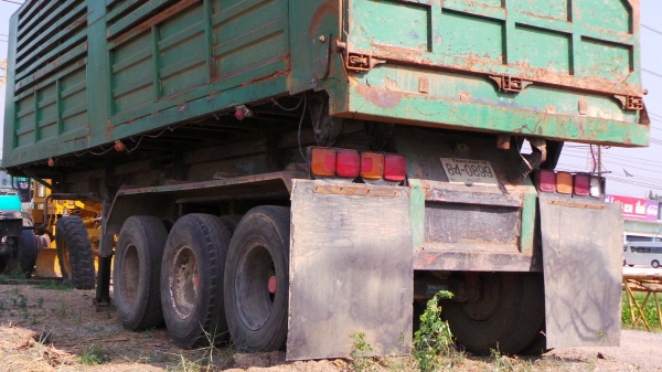 ขาย เทเลอร์เซมิดั้ม 3 เพลา มี 3 หาง เหลือง 1 เขียว 2