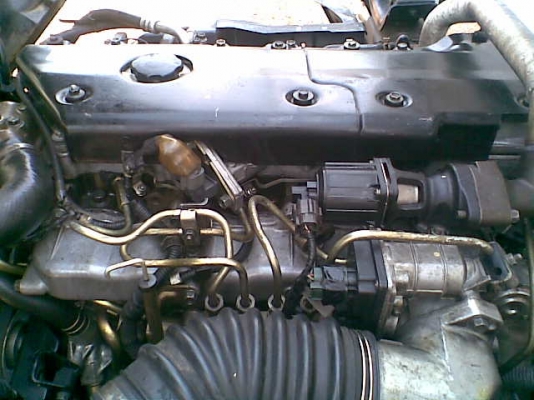 ขาย 6 ล้อเล็กอีซูซู NKR การ์ตูนตาเฉียง เครื่องยนต์ 140 แรง กะบะมิเนียม มีข้างเสริม