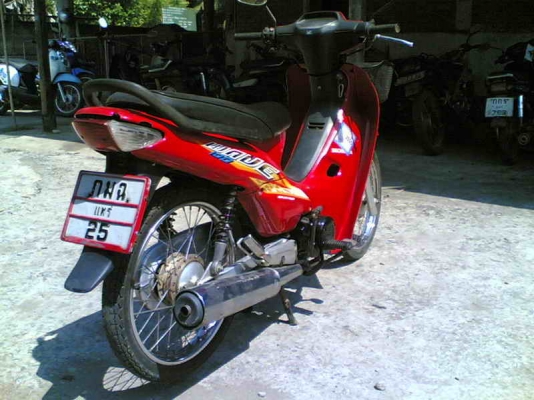 ขายฮอนด้าเวฟ 100 เล่มทะเบียนพร้อมชุดโอน รถปี 45 ทะเบียนขาดปี 55ขาย 15900 บาท