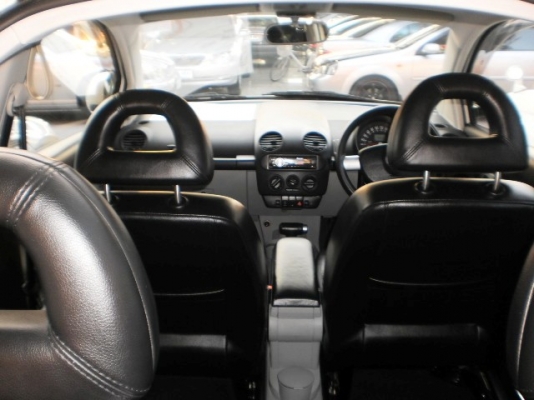 New Volk Beetle สีขาวเดิม ตัวTOP Sunroof New Volk Beetle สีขาวเดิม ตัวTOP Sunroof