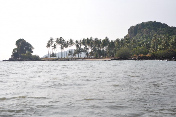 Private island for sale, Near the coast and Chang island, Trad in Thailand.