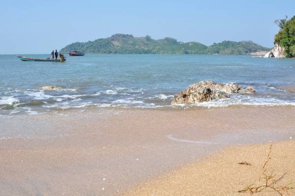 Private island for sale, Near the coast and Chang island, Trad in Thailand.