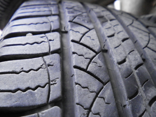 ยางดอกเยอะ 205/70/15 1ชุด