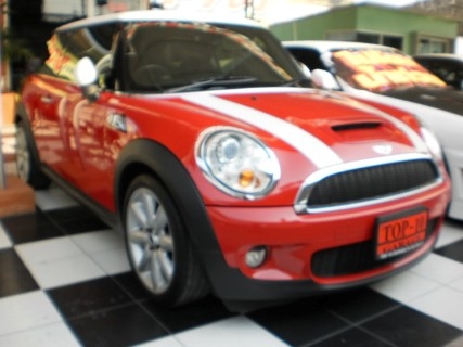 MINI COOPERS 1.6 A/T สีแดง R56 MINI COOPERS 1.6 A/T สีแดง R56