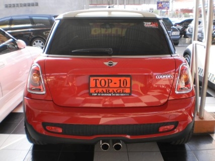 MINI COOPERS 1.6 A/T สีแดง R56 MINI COOPERS 1.6 A/T สีแดง R56