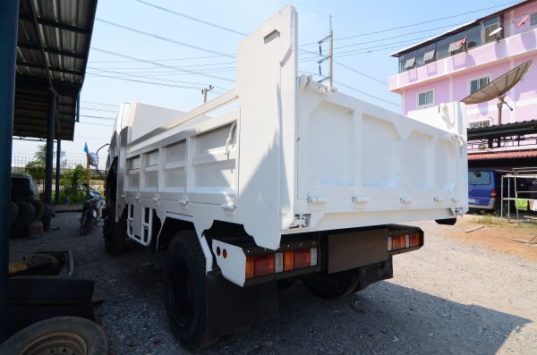 ขายด่วน ISUZU ROCKY 6 ล้อดั้ม รถประกอบ