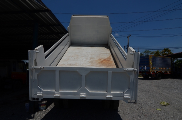 ขายด่วน ISUZU ROCKY 6 ล้อดั้ม รถประกอบ