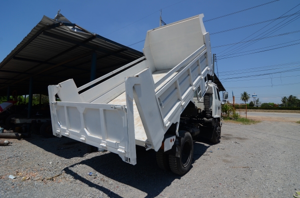 ขายด่วน ISUZU ROCKY 6 ล้อดั้ม รถประกอบ