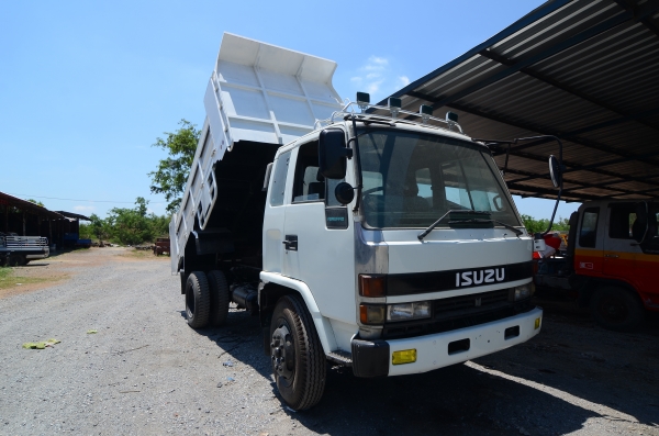 ขายด่วน ISUZU ROCKY 6 ล้อดั้ม รถประกอบ