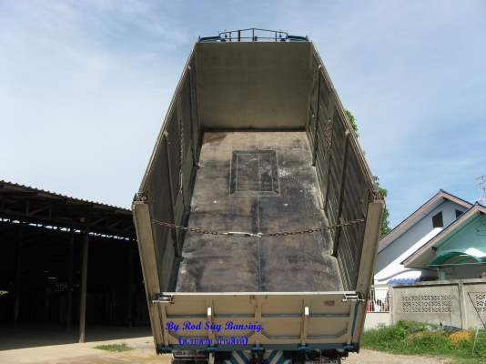 ขายดัมพ์ 12 ล้อ อีซูซุ เดก้า 320 แรง 6 ม. ปี 2006 พ.เพาเวอร์ แอร์เย็น สภาพเดิมสวย พร้อมใช้งาน   สนใจชมรถก่อนได้ครับ ติดต่อได้ที่ 081-9425443