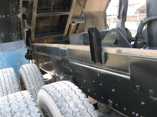 ขายดัมพ์ 12 ล้อ อีซูซุ เดก้า 320 แรง 6 ม. ปี 2006 พ.เพาเวอร์ แอร์เย็น สภาพเดิมสวย พร้อมใช้งาน   สนใจชมรถก่อนได้ครับ ติดต่อได้ที่ 081-9425443