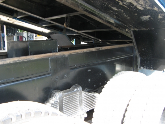 ขายดัมพ์ 12 ล้อ อีซูซุ เดก้า 320 แรง 6 ม. ปี 2006 พ.เพาเวอร์ แอร์เย็น สภาพเดิมสวย พร้อมใช้งาน   สนใจชมรถก่อนได้ครับ ติดต่อได้ที่ 081-9425443