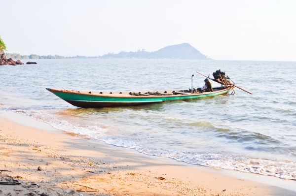 Private beach and a hill jutting out into the sea for sale. Cheap price ,Thailand