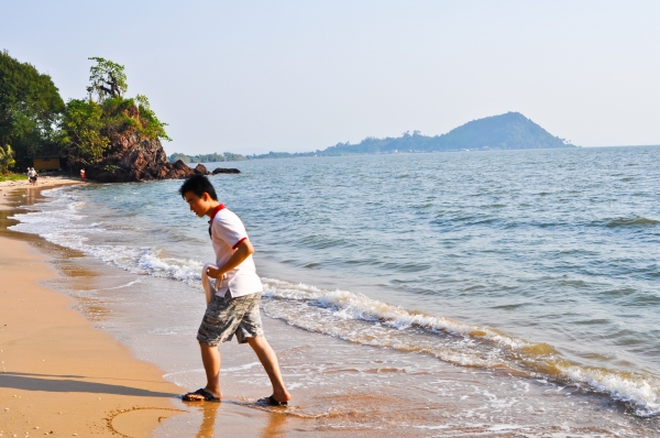 Private beach and a hill jutting out into the sea for sale. Cheap price ,Thailand Private beach and a hill jutting out into the sea for sale. Cheap price ,Thailand