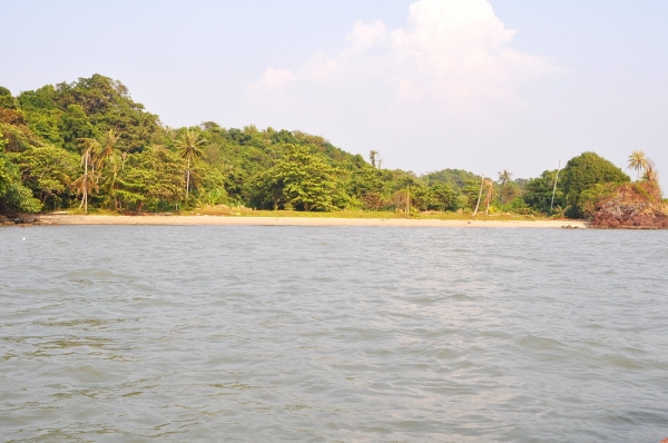 Private beach and a hill jutting out into the sea for sale. Cheap price ,Thailand Private beach and a hill jutting out into the sea for sale. Cheap price ,Thailand