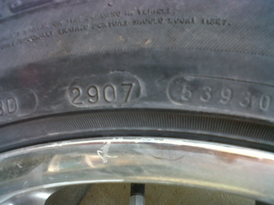 ขายล้อ LENSO 6รู 139/ 17" พร้อมยาง ถอดจาก Dmax ขาย 9,000 บาท ขายล้อ LENSO 6รู 139/ 17" พร้อมยาง ถอดจาก Dmax ขาย 9,000 บาท