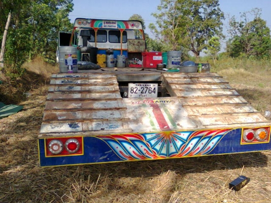 ISUZU DECA 195 HP 6HE1 หกล้อดั๊มพ์ รุ่นท็อปสุดสวยสุด สภาพดีสวยจัดพร้อมชุดแต่งเต็มคัน ภายในสวยครบ เครื่องเสียง แอร์เย็น พ.เพาเวอร์ ก.ไฟฟ้า เบรคทริ๊ปฟี้ กระบะดั๊มพ์เหล็ก 6 ตันยิงหน้่า ช่วงล่างใหญ่คัชซีสวย ยาง 8.25 ขอบ 16 พร้อมบรรทุกพร้อมใช้งาน เอกสารทะเบียน