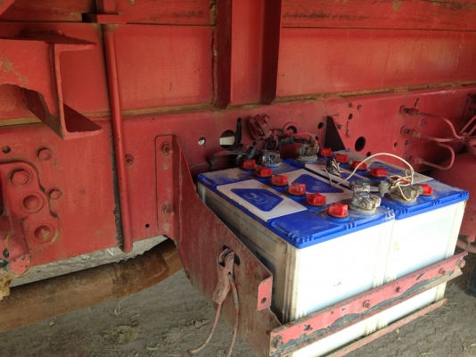 ISUZU DECA 195 HP 6HE1 หกล้อดั๊มพ์ รุ่นท็อปสุดสวยสุด สภาพดีสวยจัดพร้อมชุดแต่งเต็มคัน ภายในสวยครบ เครื่องเสียง แอร์เย็น พ.เพาเวอร์ ก.ไฟฟ้า เบรคทริ๊ปฟี้ กระบะดั๊มพ์เหล็ก 6 ตันยิงหน้่า ช่วงล่างใหญ่คัชซีสวย ยาง 8.25 ขอบ 16 พร้อมบรรทุกพร้อมใช้งาน เอกสารทะเบียน