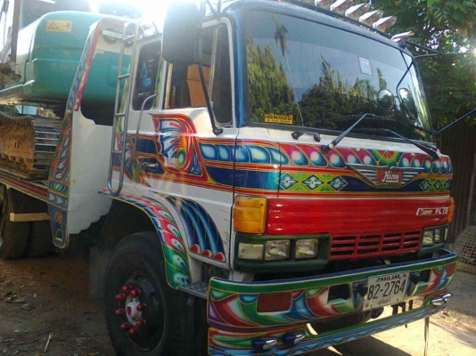 ISUZU DECA 195 HP 6HE1 หกล้อดั๊มพ์ รุ่นท็อปสุดสวยสุด สภาพดีสวยจัดพร้อมชุดแต่งเต็มคัน ภายในสวยครบ เครื่องเสียง แอร์เย็น พ.เพาเวอร์ ก.ไฟฟ้า เบรคทริ๊ปฟี้ กระบะดั๊มพ์เหล็ก 6 ตันยิงหน้่า ช่วงล่างใหญ่คัชซีสวย ยาง 8.25 ขอบ 16 พร้อมบรรทุกพร้อมใช้งาน เอกสารทะเบียน