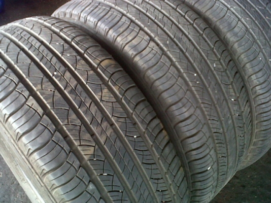 ขายยาง Michelin Latitude Tour Hp ขนาด 235/60R16 ปี 11/12