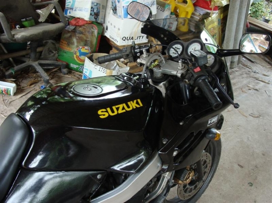 ขาย suzuki gsxr 400 R4  รถขี่กลับได้เลย ปรับเหลือ30000