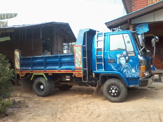 ขายดั้ม  ร็อกกี้ 195   สงวนศักดิ์    สภาพสวยพร้อมใช้รถเดิม