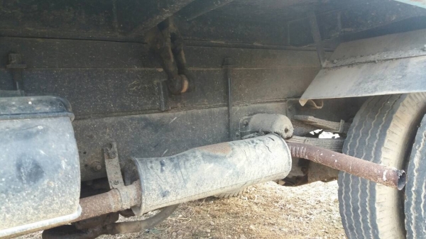 รถอีซูซุ 6 ล้อดั้ม NKR 88 แรงม้า. ปี 32.     สนใจติดต่อ  081 - 6079515