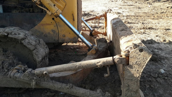 ขายแทรคเตอร์D5Bตีนไก่ ราคา 390;000  บาท