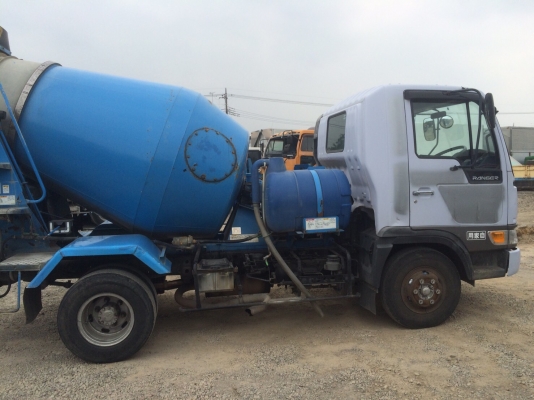 รถโม่ HINO FC2J  เครื่องJO8C   200แรงม้า