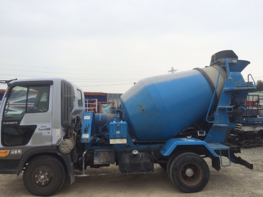 รถโม่ HINO FC2J เครื่องJO8C 200แรงม้า รถโม่ HINO FC2J เครื่องJO8C 200แรงม้า