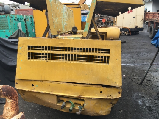 ขาย Atlas copco XA 90 พร้อมใช้งานลม 180 CFM สนใจ 0909527888 โจ้