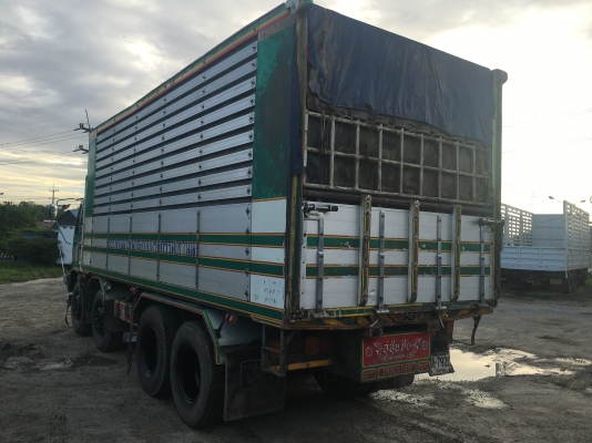 12ล้อเพลาเดียวดั้มเกษตร **อู่ซุ่นชัยนครปฐม**