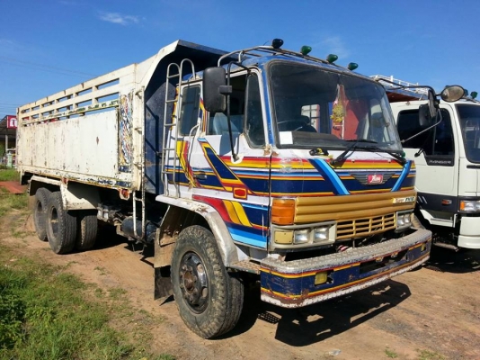 ขายรถดั้ม2เพลา HINO F18 เครื่อง185แรง สโลกลาง พาวเวอร์ จิฟฟี่ ภายในสวย สภาพพร้อมใช้งาน เอกสารถูกต้อง เล่มทะเบียนพร้อมโอน ราคา650,000 สนใจโทร 090-8588220คุณนะ 093-3258446คุณบิว หรือเข้าดูสินค้าอื่นๆได้ที่ www.narong2truck.com หรือ www.truck.in.th/498 หรือเ