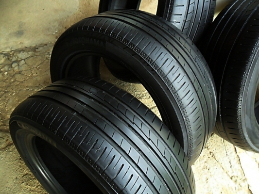 ยาง17  โยโกฮาม่า225-50-R17 ลงพื้นปลายปี15 (4เส้น 4,400)