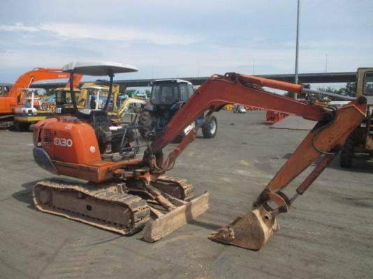 ขายรถขุด ยี่ห้อ: HITACHI  แบบ: EX30 รถเก่านอกแท้นำเข้าจากญี่ปุ่น มีเอกสารใบอินวอย รถไม่เคยใช้งานในไทย สนใจติดต่อ: 099-907-9273กิ๊ฟ กมลชนก, 099-907-3356 ช่างบัง