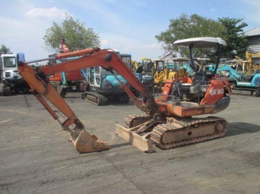ขายรถขุด ยี่ห้อ: HITACHI  แบบ: EX30 รถเก่านอกแท้นำเข้าจากญี่ปุ่น มีเอกสารใบอินวอย รถไม่เคยใช้งานในไทย สนใจติดต่อ: 099-907-9273กิ๊ฟ กมลชนก, 099-907-3356 ช่างบัง