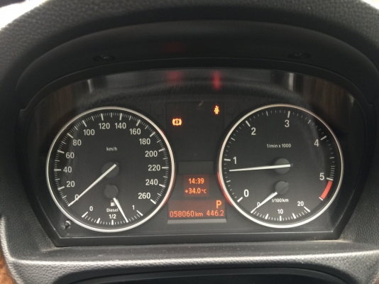 bmw 320d v-shape สีเทา ปี 2010 รถสวยไมล์แท้ วิ่งน้อยมาก ราคาสบายกระเป๋า