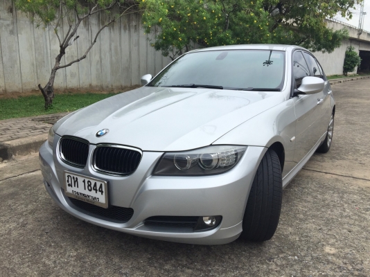 bmw 320d v-shape สีเทา ปี 2010 รถสวยไมล์แท้ วิ่งน้อยมาก ราคาสบายกระเป๋า