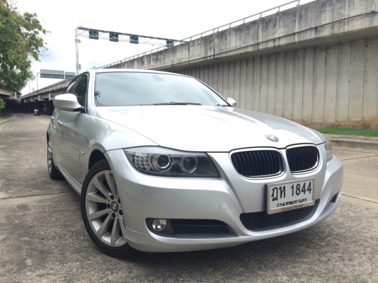 bmw 320d v-shape สีเทา ปี 2010 รถสวยไมล์แท้ วิ่งน้อยมาก ราคาสบายกระเป๋า