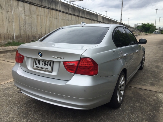 bmw 320d v-shape สีเทา ปี 2010 รถสวยไมล์แท้ วิ่งน้อยมาก ราคาสบายกระเป๋า