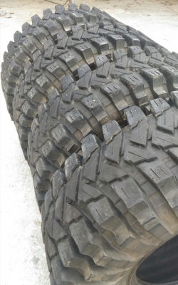 ขายยาง MAXXIS 8060 ขนาด 37x12.5 R 16 สวยๆ