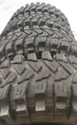 ขายยาง MAXXIS 8060 ขนาด 37x12.5 R 16 สวยๆ